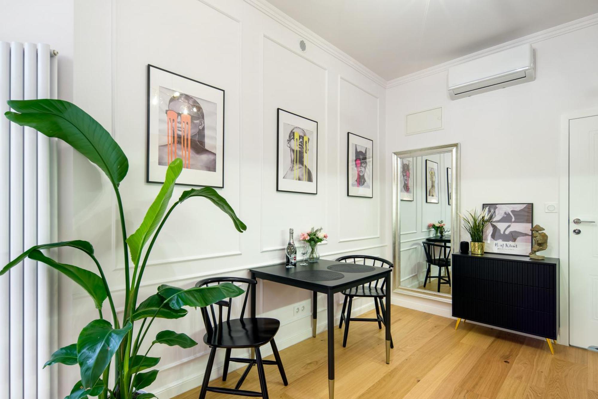 Discover Krakow Apartments - Lubomirskiego St - Classic & Modern - Near Main Station, Netflix And Ac Exterior foto